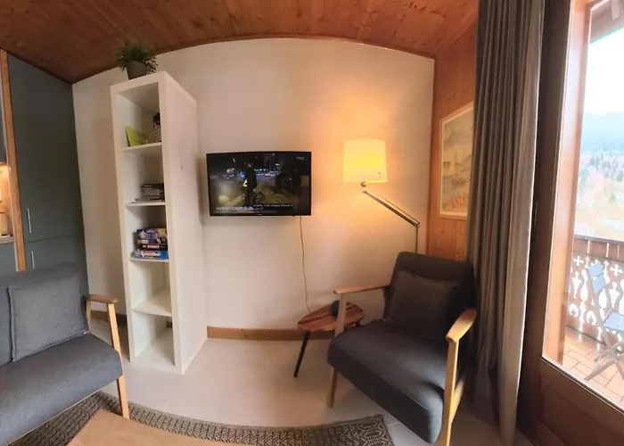 Apartment Between En